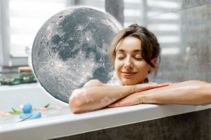 Moonbathing come Kate Moss