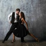 Due ballerini di tango in posa